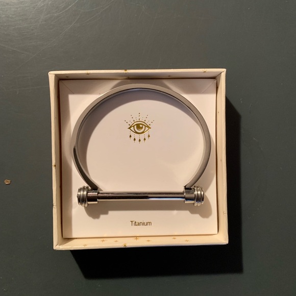 Eye Candy - Picture 3 of 4